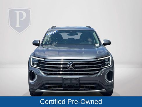 Used 2025 Volkswagen Atlas SE FWD image 3