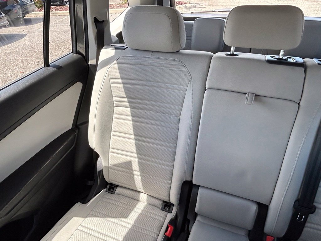 Used 2022 Volkswagen Tiguan S FWD image 12