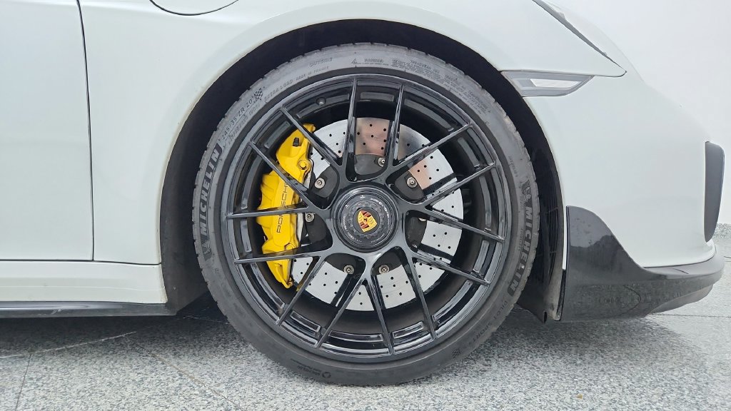 Used 2017 Porsche 911 Turbo S AWD/4WD image 34