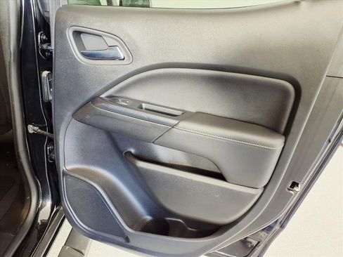 Used 2019 GMC Canyon SLE image 7