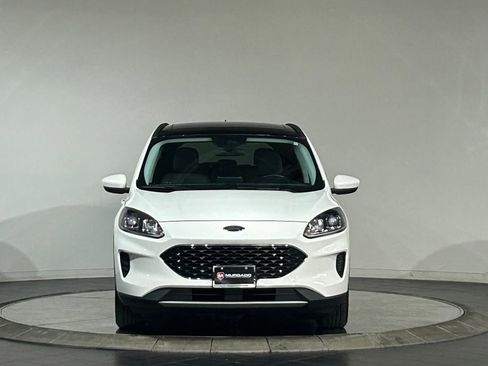 Used 2021 Ford Escape SE w/ Convenience Package FWD image 3