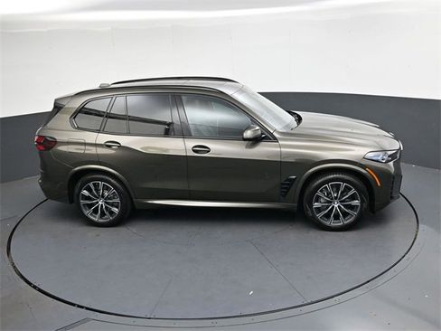 New 2026 BMW X5 xDrive50e w/ M Sport Package image 17