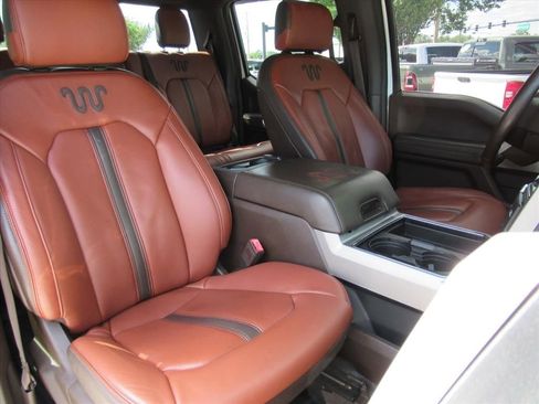 Used 2022 Ford F250 King Ranch w/ King Ranch Ultimate Package AWD/4WD image 10
