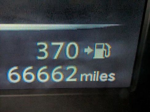 Used 2018 Nissan Rogue Sport S image 10