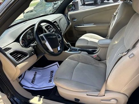 Used 2014 Chrysler 200 Touring FWD image 11
