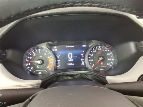 Used 2023 Jeep Compass Limited image 17