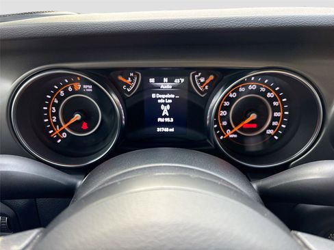 Used 2022 Jeep Gladiator Sport w/ Trailer Tow Package image 14