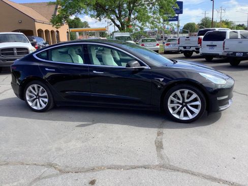 Used 2019 Tesla Model 3 Standard Range Plus RWD image 9