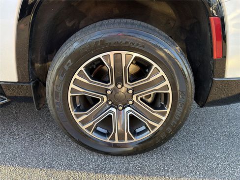 Used 2024 Jeep Wagoneer L Series II w/ Flexible Seating Group image 20