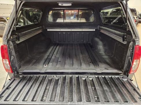 Used 2020 Nissan Frontier SV w/ Midnight Edition Floor Mats image 27