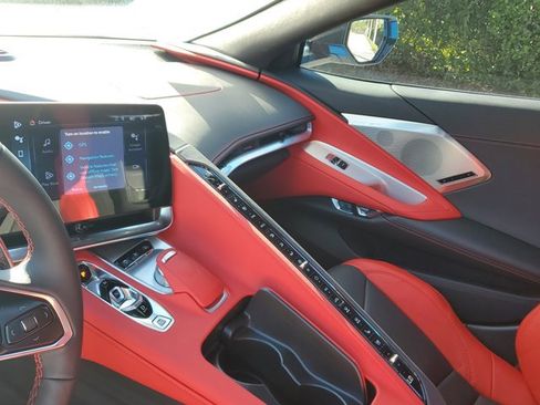 Used 2024 Chevrolet Corvette Z06 image 17