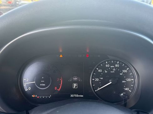 Certified 2024 Nissan Kicks SV image 15