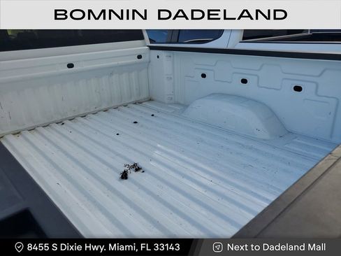 Used 2025 Chevrolet Silverado 2500 Custom w/ Custom Value Package image 4