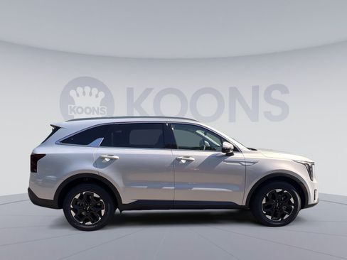 New 2026 Kia Sorento S FWD image 8
