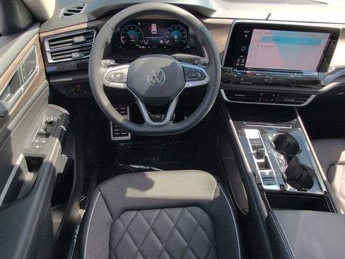 New 2026 Volkswagen Atlas SEL Premium R-Line AWD/4WD image 8