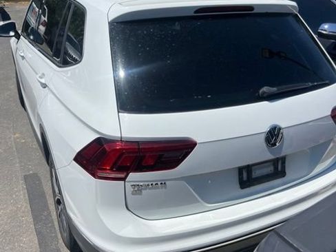 Used 2020 Volkswagen Tiguan SE R-Line AWD/4WD image 8