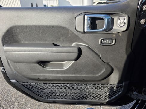 New 2026 Jeep Wrangler Unlimited Sport image 22