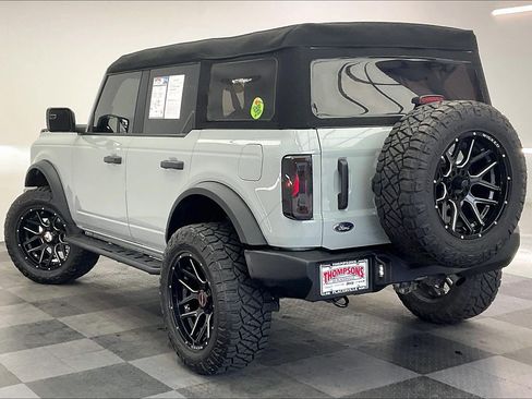 Used 2023 Ford Bronco 4-Door AWD/4WD image 10