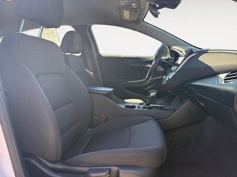 Used 2023 Chevrolet Malibu LT FWD image 15