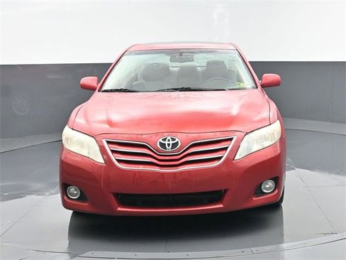 Used 2010 Toyota Camry XLE image 24