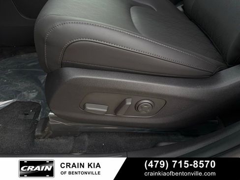 New 2026 Kia Carnival EX FWD image 12