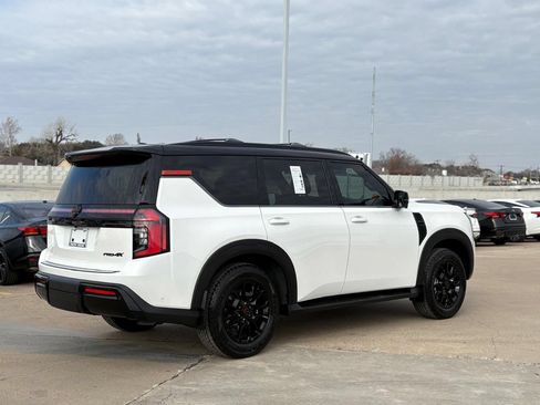 New 2026 Nissan Armada PRO-4X w/ Captain's Chari Seat Package AWD/4WD image 9
