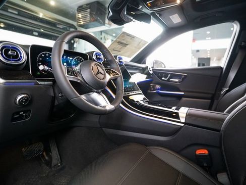 New 2026 Mercedes-Benz GLC 300 4MATIC image 4