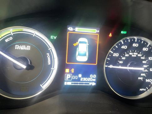 Used 2023 Subaru Crosstrek HYBRID image 11