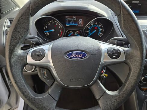 Used 2016 Ford Escape S image 9
