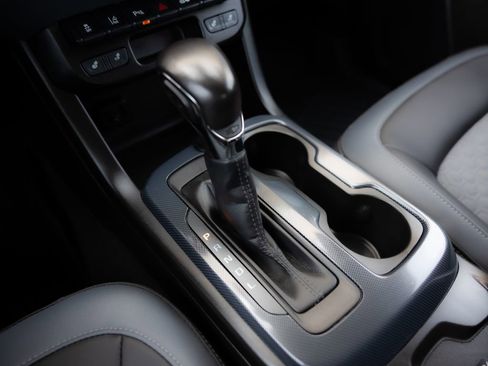 Used 2022 Chevrolet Colorado Z71 w/ Safety Package image 22