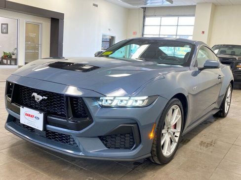 Used 2024 Ford Mustang GT Premium image 4