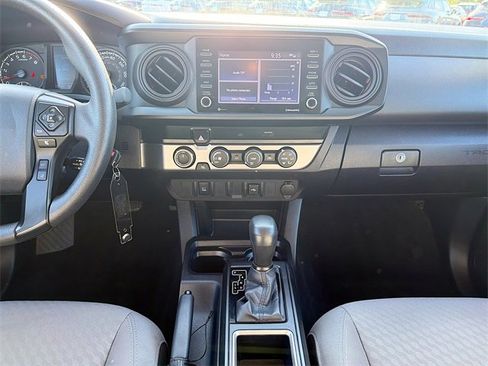 Used 2020 Toyota Tacoma SR image 19