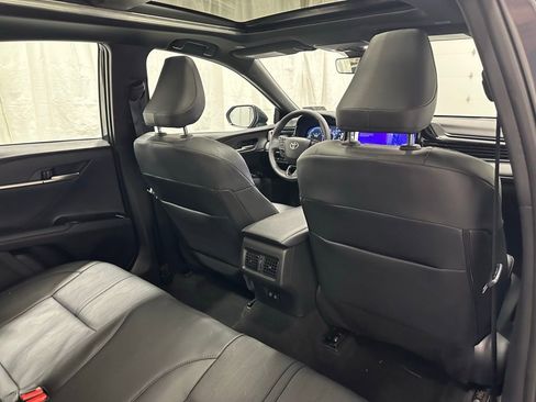 Used 2025 Toyota Camry XSE image 58