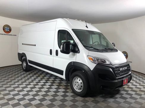 Used 2023 RAM ProMaster 2500 FWD image 14