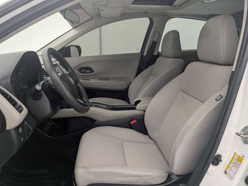 Used 2018 Honda HR-V EX image 17
