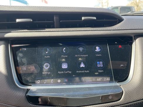 New 2025 Cadillac XT6 Luxury image 28