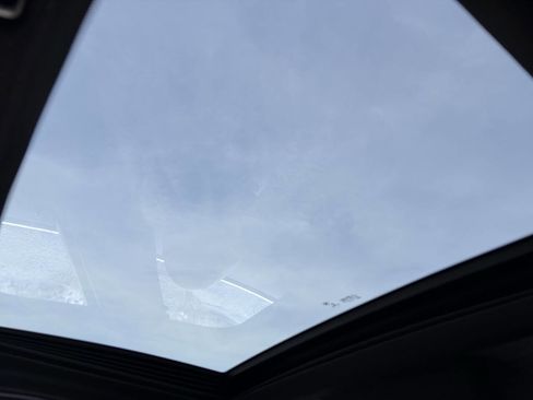 Used 2018 BMW 540i xDrive image 38