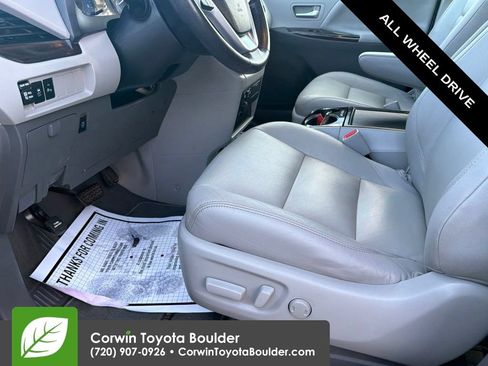 Used 2020 Toyota Sienna XLE w/ XLE Navigation Package AWD/4WD image 22