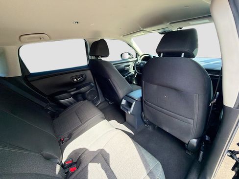 Certified 2024 Honda HR-V LX image 28