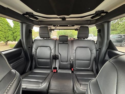 Used 2025 Ford Bronco Badlands AWD/4WD image 23