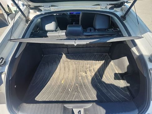 Used 2024 Toyota Prius XLE FWD image 12