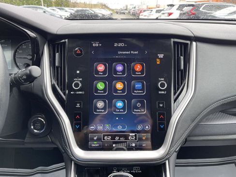 Used 2024 Subaru Outback Premium image 9