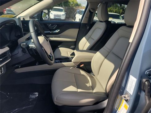 New 2026 Lincoln Corsair Premiere image 10