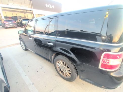 Used 2018 Ford Flex SEL w/ Equipment Group 202A FWD image 12