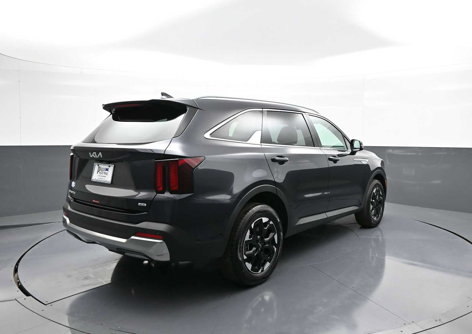 Used 2025 Kia Sorento S AWD/4WD image 6