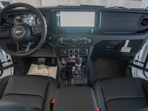 New 2025 Jeep Wrangler Unlimited Rubicon w/ Steel Bumper Group image 19