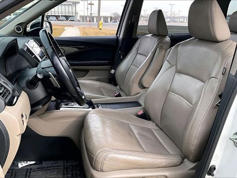 Used 2016 Honda Pilot Elite image 15