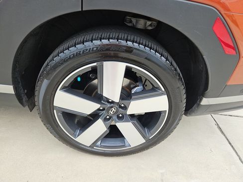 Used 2025 Hyundai Santa Fe Limited AWD/4WD image 39