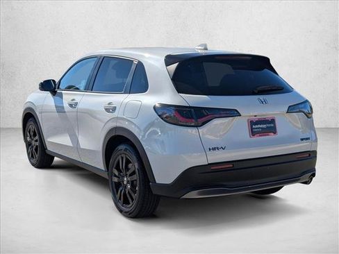 Certified 2027 Honda HR-V Sport image 8