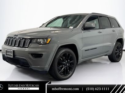 Used 2020 Jeep Grand Cherokee Altitude